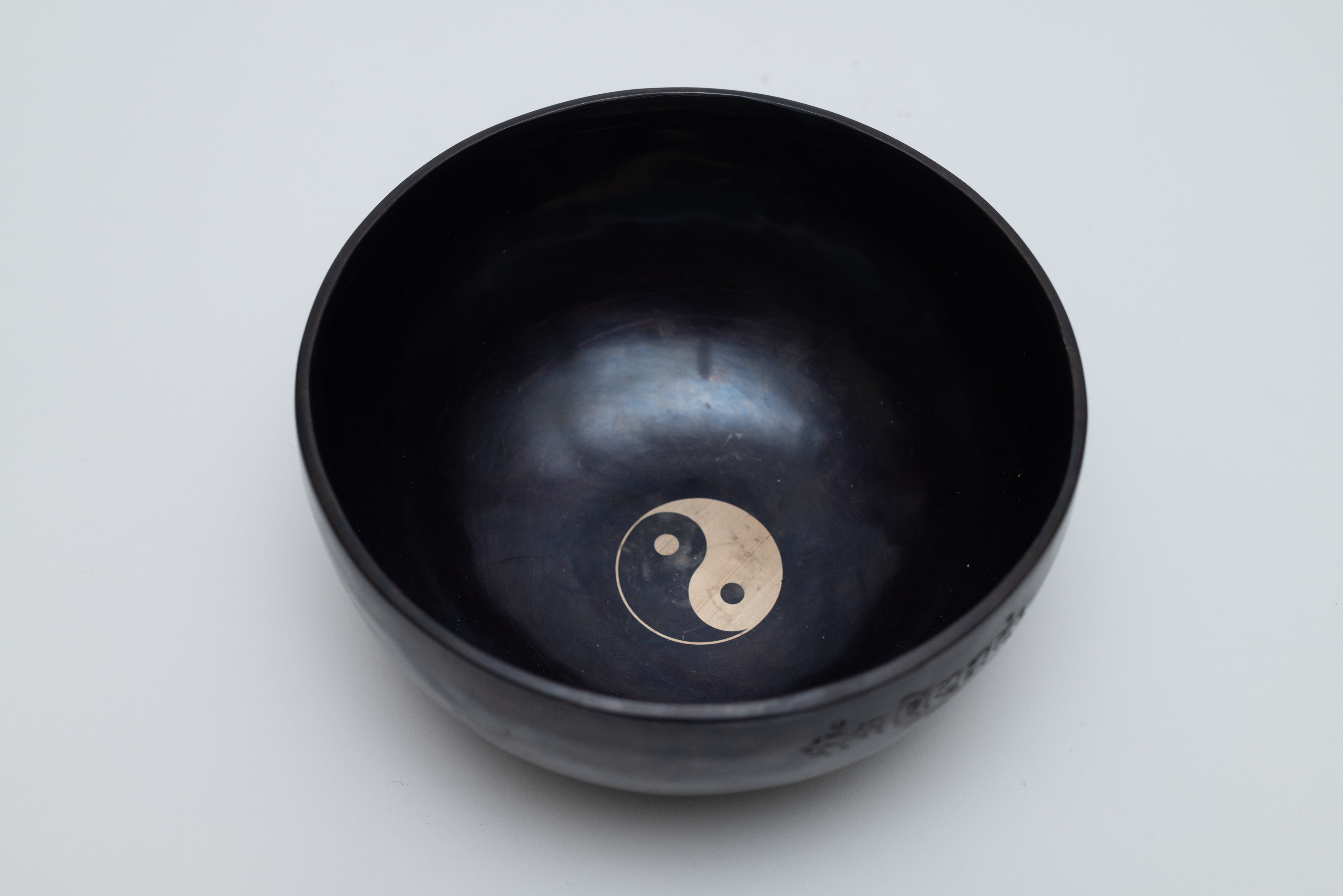 Singing Bowl - Ying Yang Black image 2