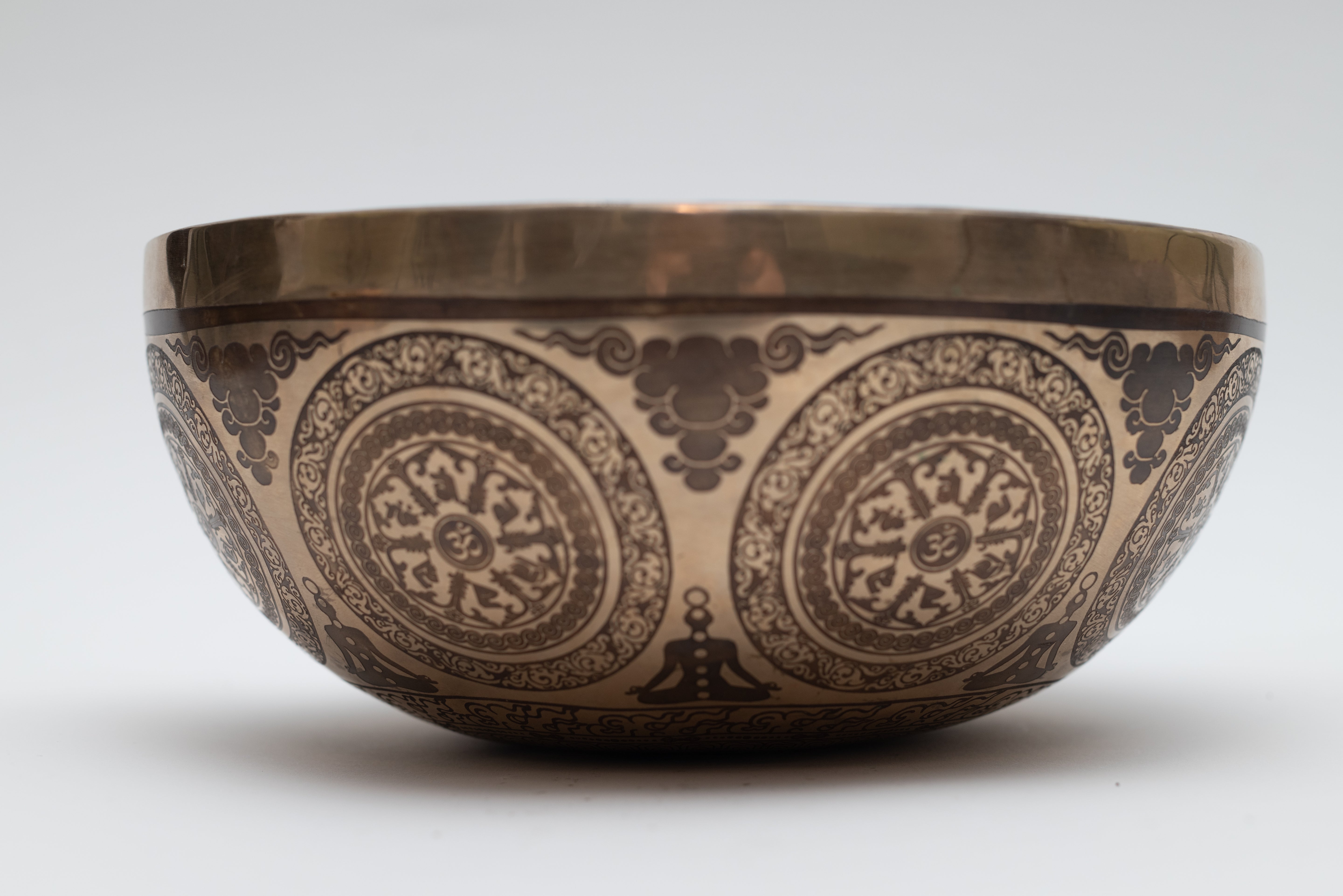 Singing Bowl - Engraved Buddha image 2